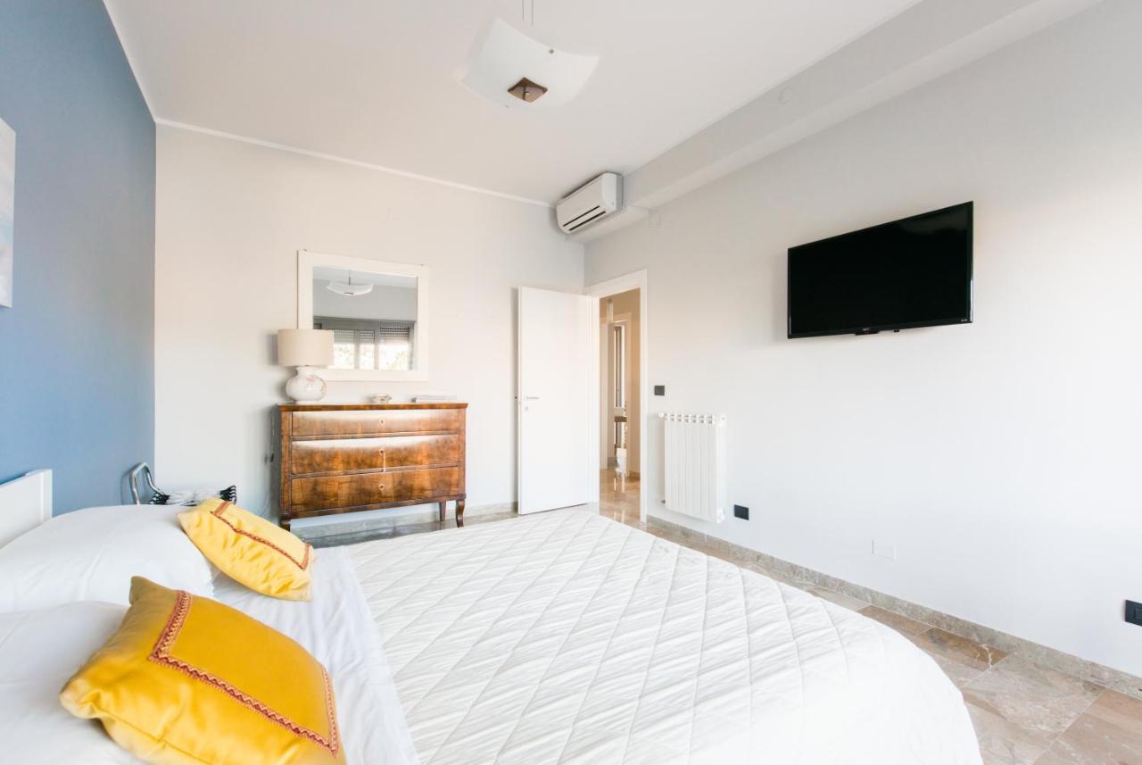 Attico Panoramico - Milazzo Centro Storico - 200 Mq Villa Exteriör bild